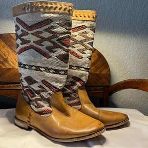 vintage wanted boots